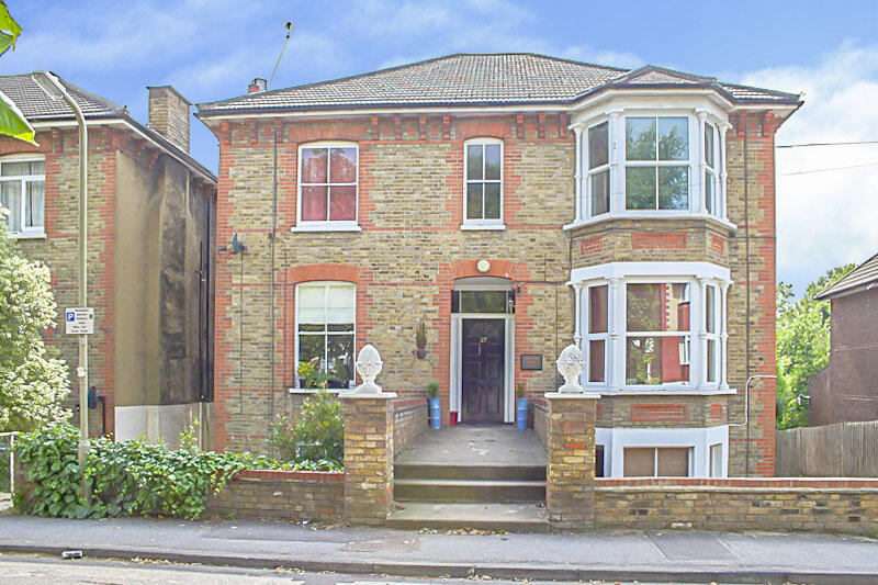 1 bed 1st Floor Flat for rent in South Weald. From Keith Ashton - Brentwood - Lettings 1 bed 1st Floor Flat for rent in South Weald. From Keith Ashton - Brentwood - Lettings