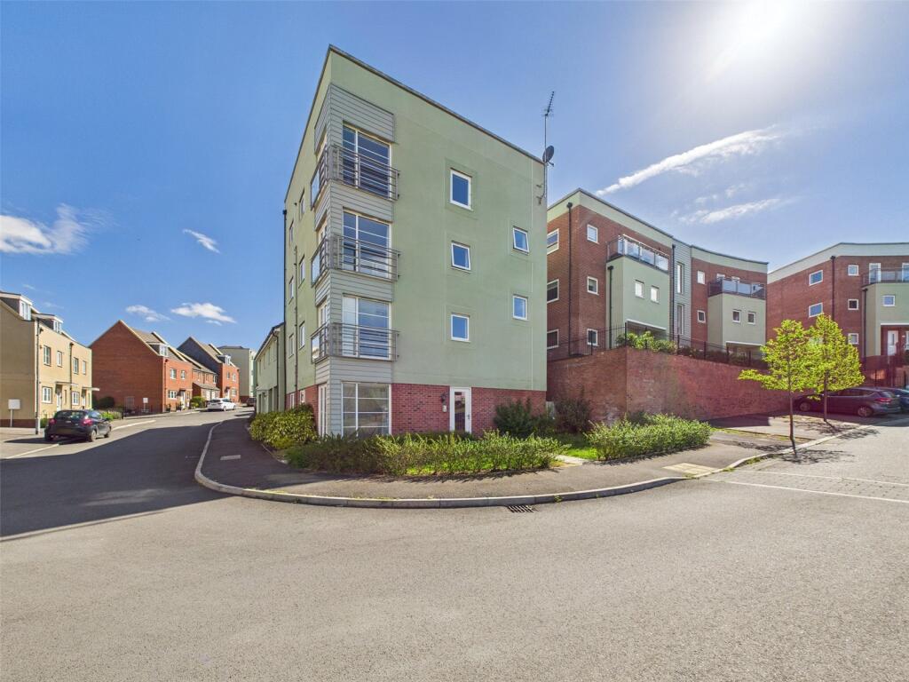 2 bed Apartment for rent in Prestbury. From The Property Centre - Cheltenham