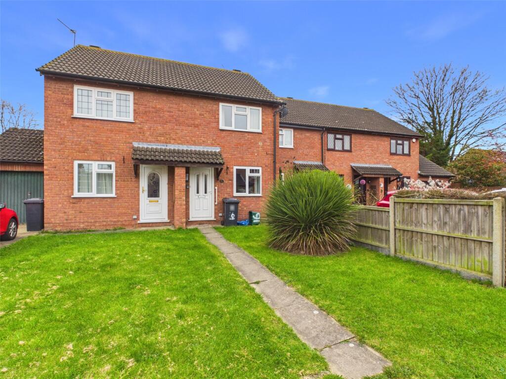 2 bed Mid Terraced House for rent in Gloucester. From The Property Centre - Longlevens