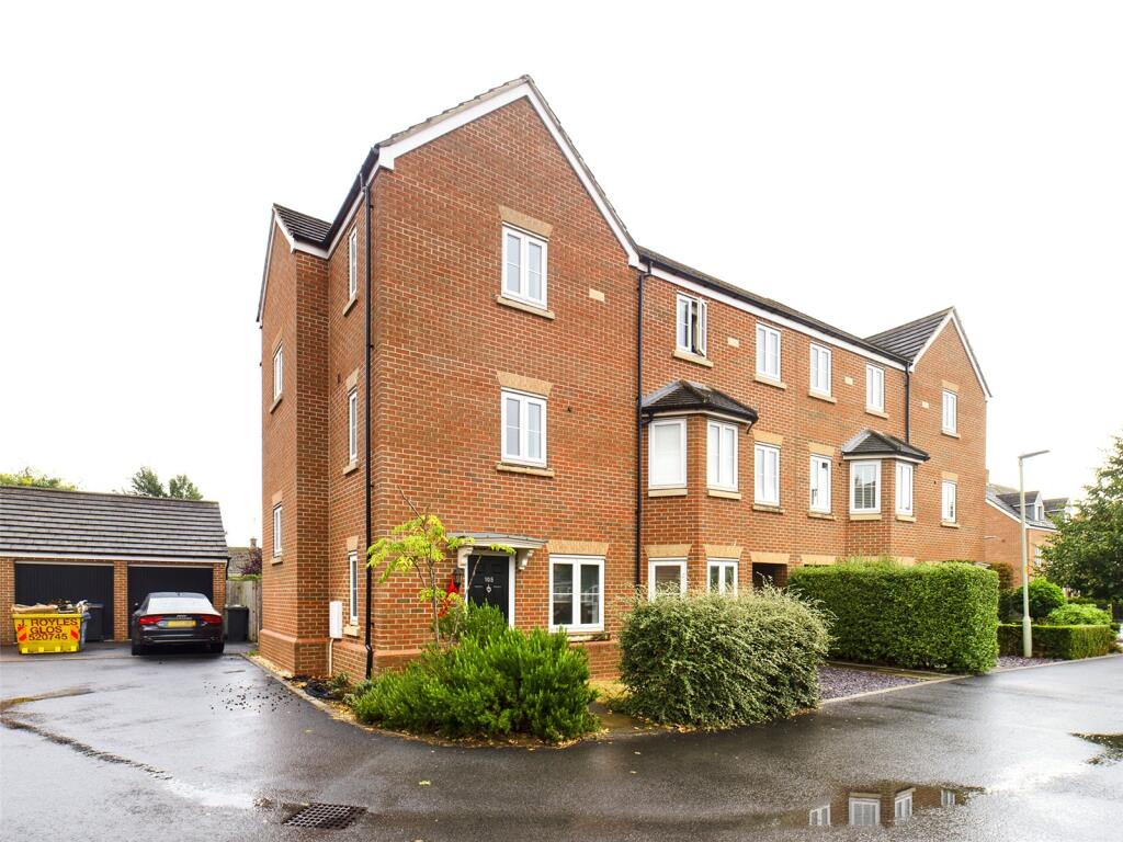 4 bed Detached for rent in Upton St Leonards. From The Property Centre - Longlevens