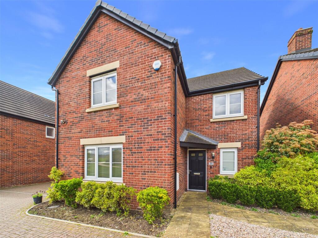 4 bed Detached for rent in Hardwicke. From The Property Centre - Quedgeley