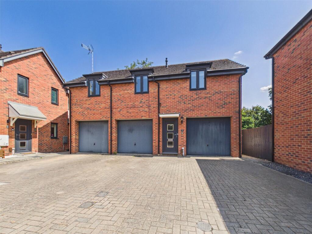 2 bed Detached for rent in Gloucester. From The Property Centre - Quedgeley