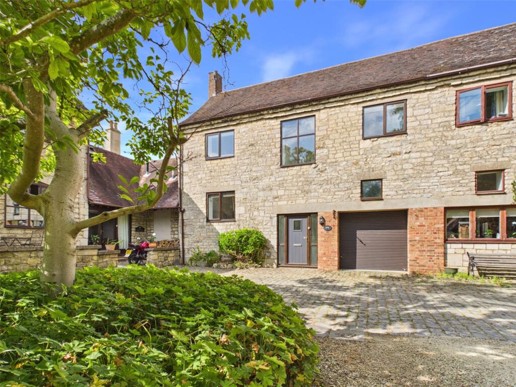 3 bed Mid Terraced House for rent in Haresfield. From The Property Centre - Quedgeley 3 bed Mid Terraced House for rent in Haresfield. From The Property Centre - Quedgeley