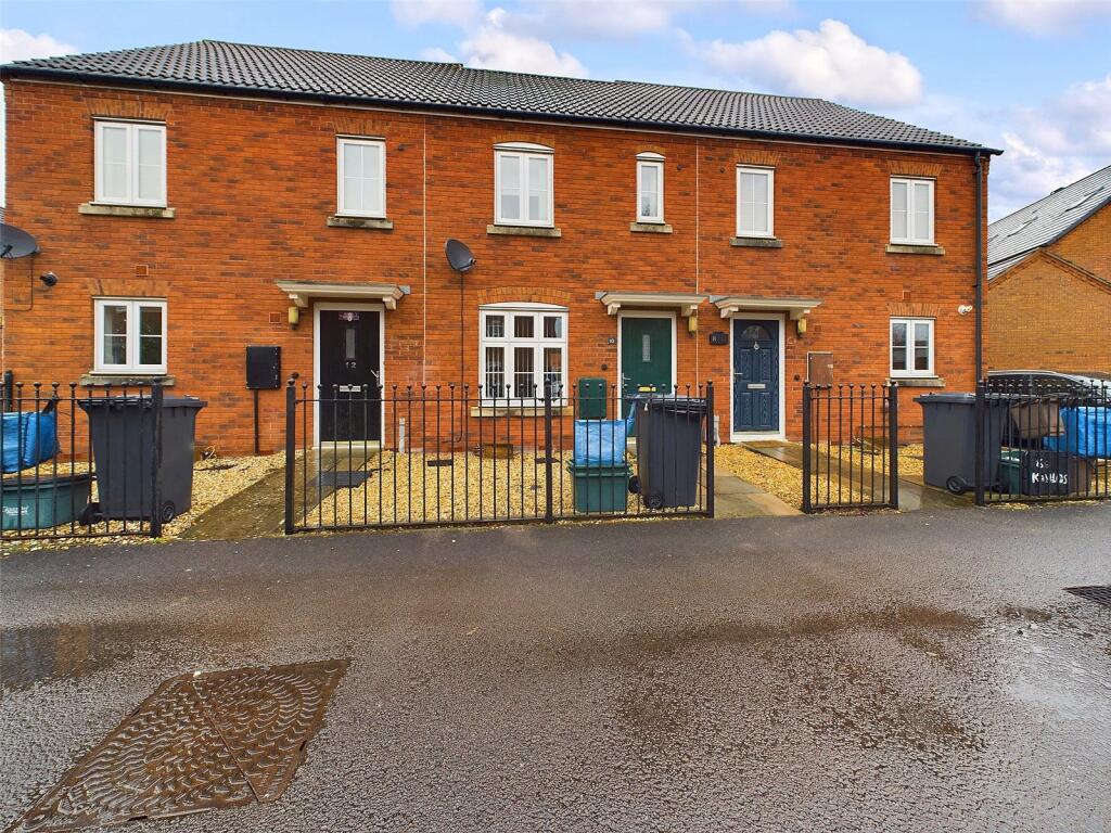 2 bed Mid Terraced House for rent in Hardwicke. From The Property Centre - Quedgeley