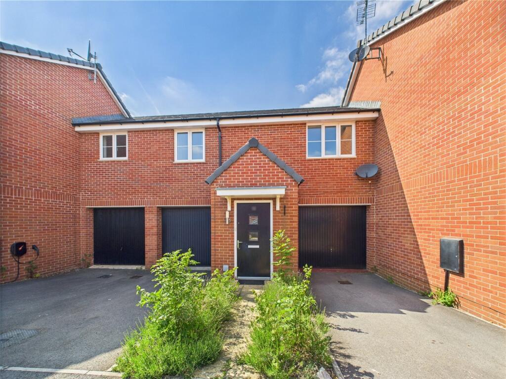 2 bed Mid Terraced House for rent in Hardwicke. From The Property Centre - Quedgeley
