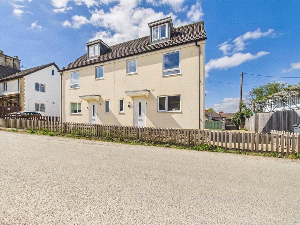 3 bed Semi Detached for rent in Stroud. From The Property Centre - Stroud