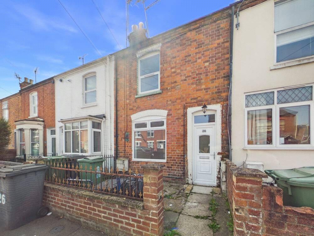 3 bed Mid Terraced House for rent in Gloucester. From The Property Centre - Tuffley