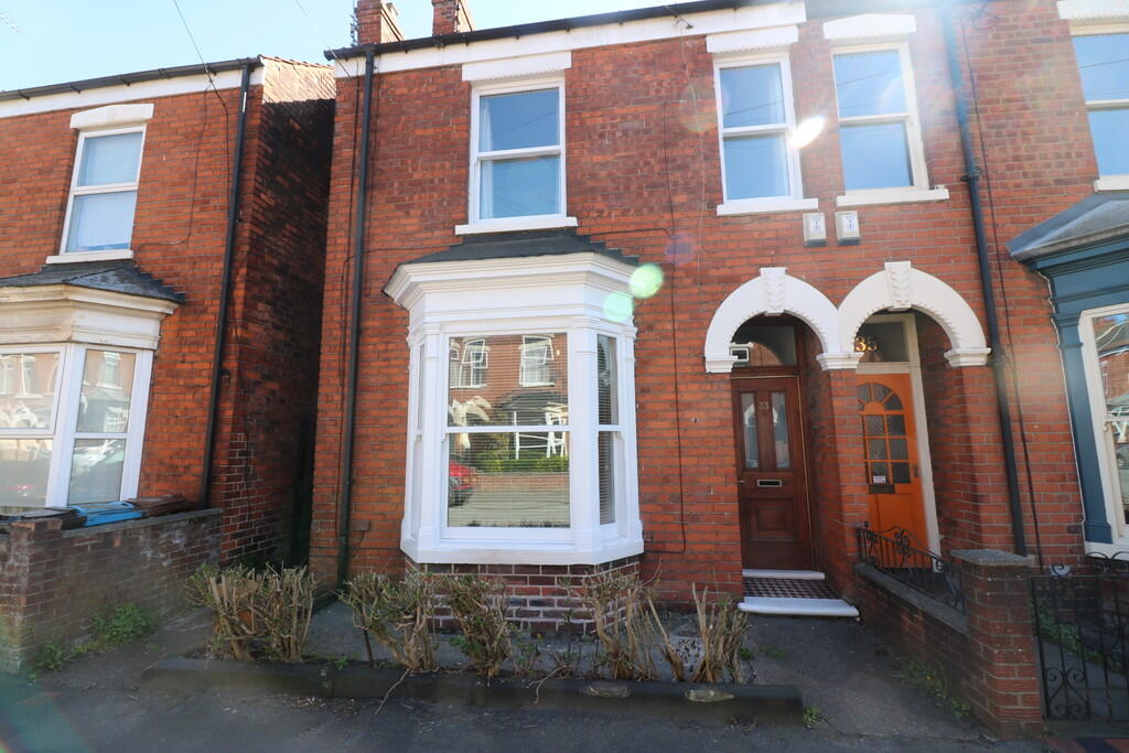 2 bed End of Terrace for rent in Hull. From CJ Property - Hessle