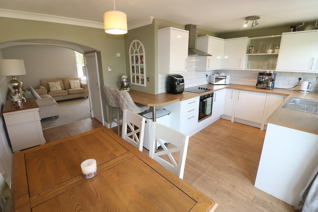 3 bed Detached for rent in Kirk Ella. From CJ Property - Hessle