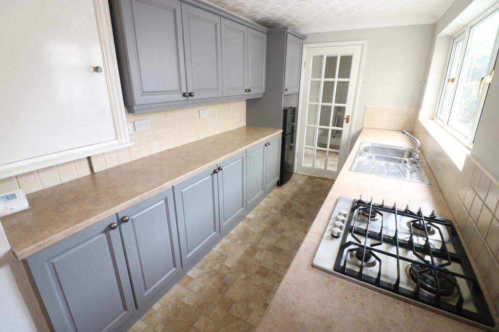 2 bed Mid Terraced House for rent in Hull. From CJ Property - Hessle 2 bed Mid Terraced House for rent in Hull. From CJ Property - Hessle