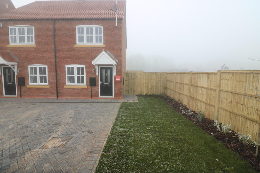2 bed Semi Detached for rent in . From CJ Property - Hessle 2 bed Semi Detached for rent in . From CJ Property - Hessle
