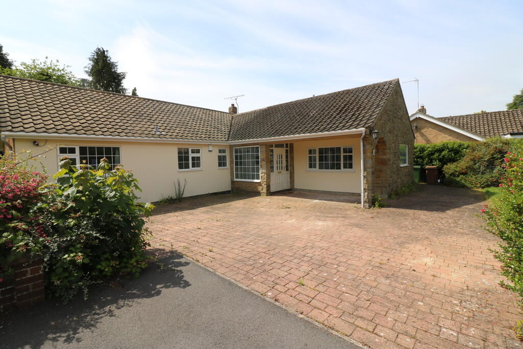 4 bed Detached bungalow for rent in Swanland. From CJ Property - Hessle