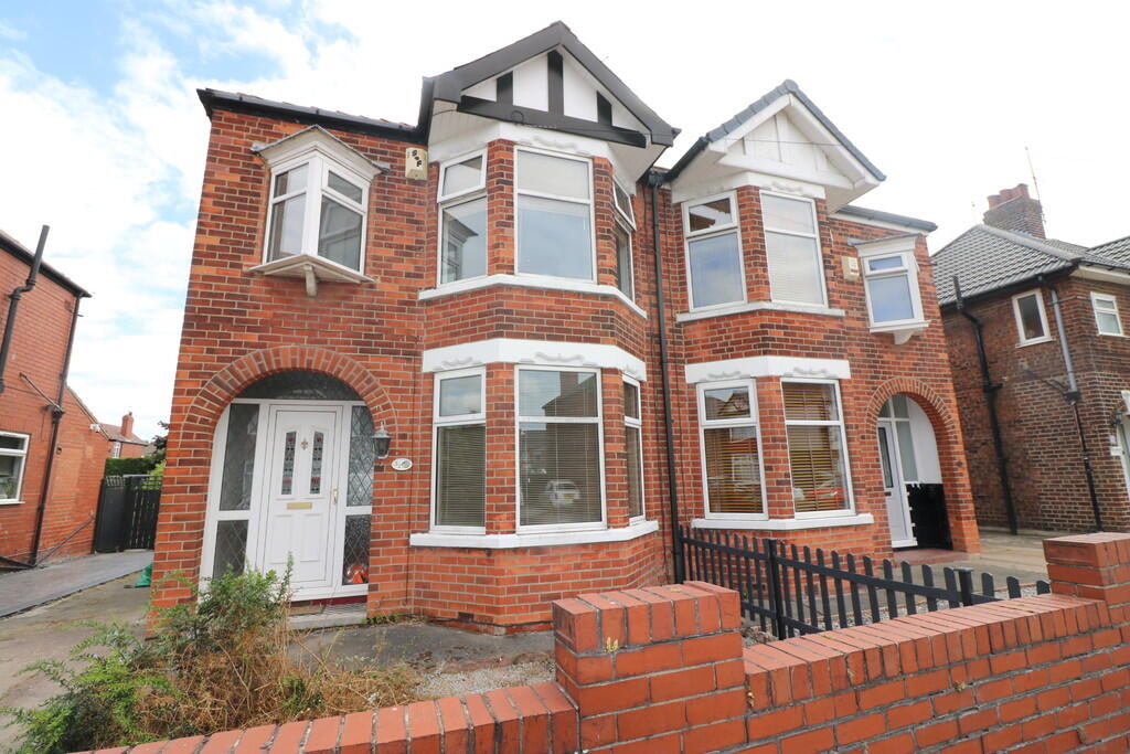 3 bed Semi Detached for rent in Anlaby. From CJ Property - Hessle 3 bed Semi Detached for rent in Anlaby. From CJ Property - Hessle