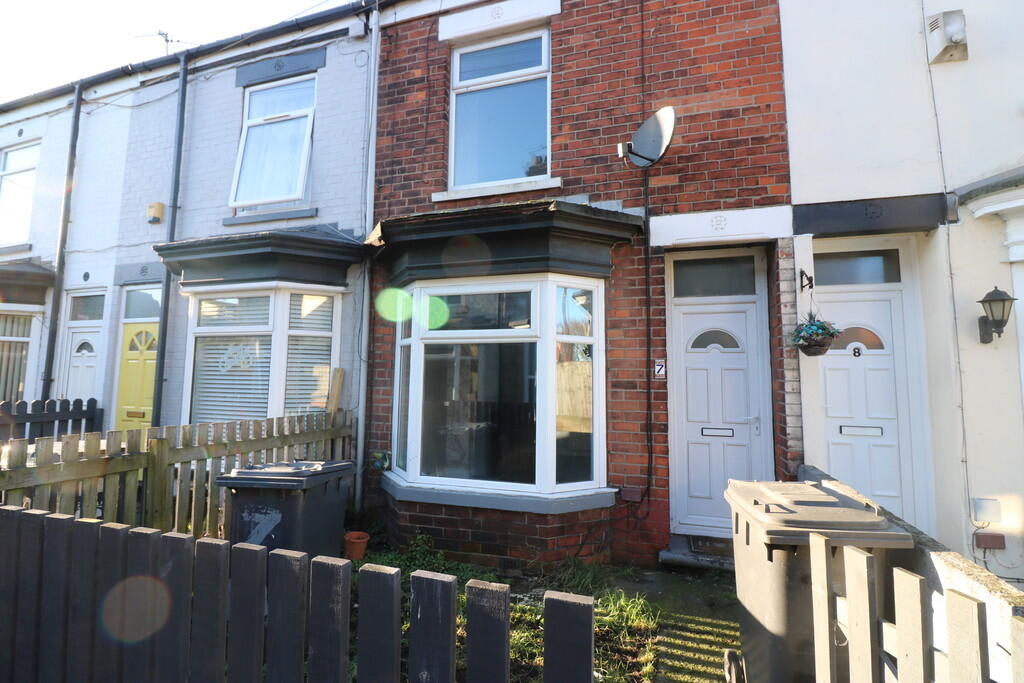 2 bed Mid Terraced House for rent in Hull. From CJ Property - Hessle 2 bed Mid Terraced House for rent in Hull. From CJ Property - Hessle