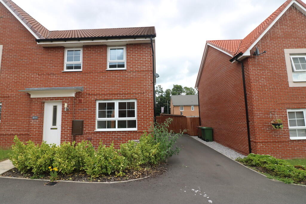 3 bed Semi Detached for rent in Cottingham. From CJ Property - Hessle 3 bed Semi Detached for rent in Cottingham. From CJ Property - Hessle