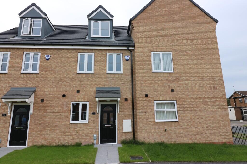 3 bed Town House for rent in Hull. From CJ Property - Hessle