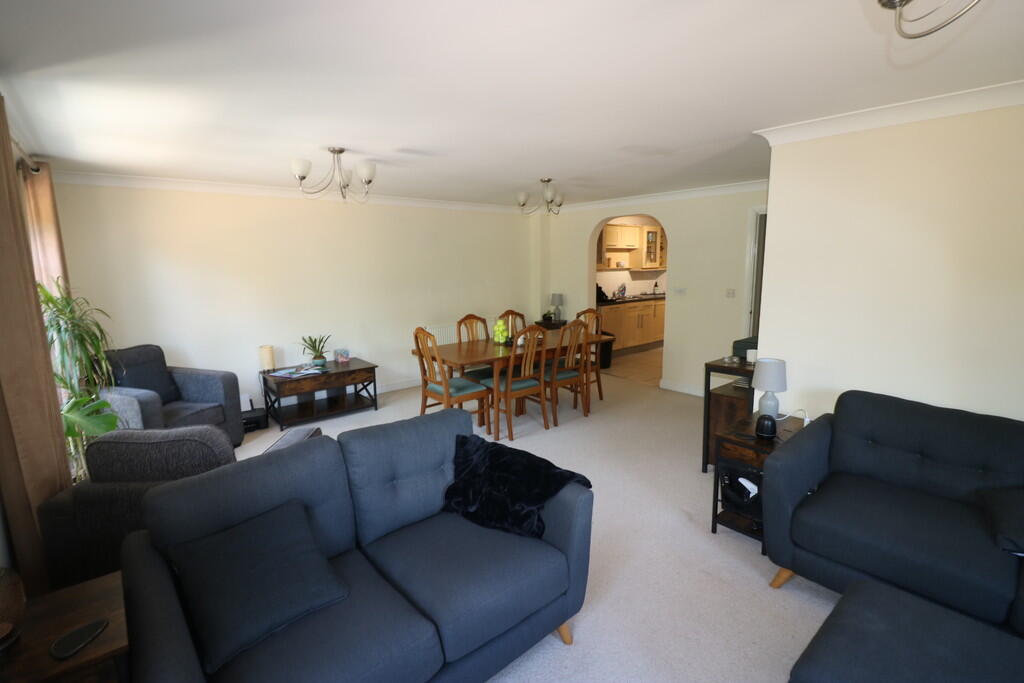 2 bed Apartment for rent in North Ferriby. From CJ Property - Hessle 2 bed Apartment for rent in North Ferriby. From CJ Property - Hessle