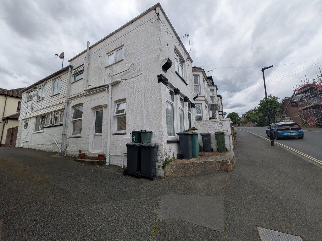 2 bed Apartment for rent in Cowes. From Island Lettings - Ryde