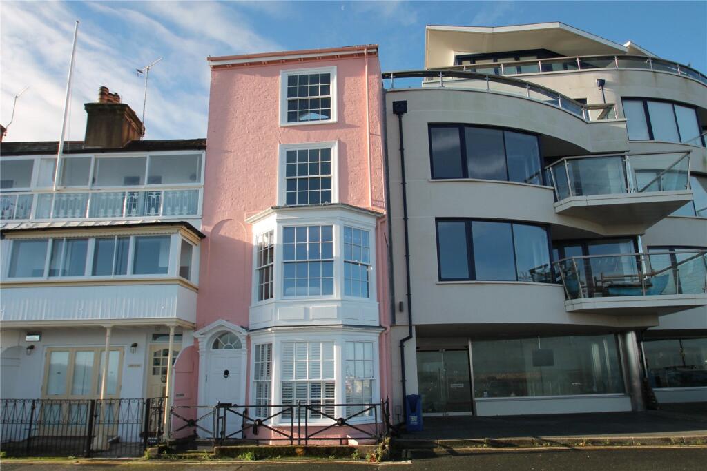 4 bed Mid Terraced House for rent in Cowes. From Island Lettings - Ryde