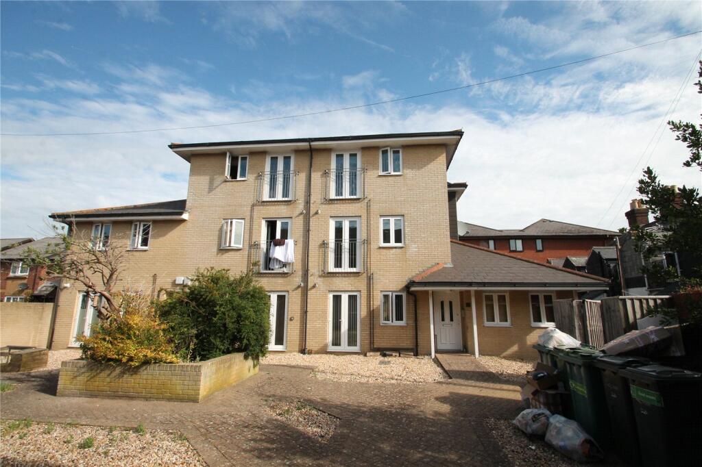 2 bed Apartment for rent in Newport. From Island Lettings - Ryde 2 bed Apartment for rent in Newport. From Island Lettings - Ryde