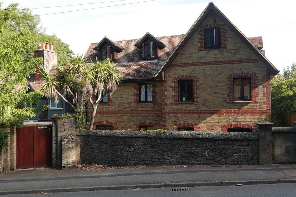 3 bed Apartment for rent in Ryde. From Island Lettings - Ryde