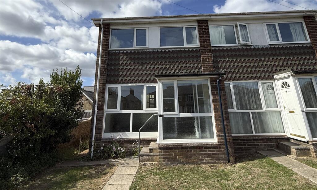 2 bed End of Terrace for rent in Upton. From Island Lettings - Ryde