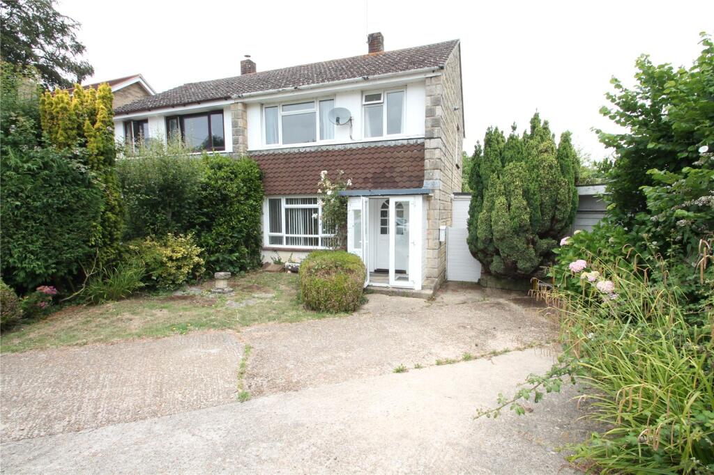 3 bed Semi Detached for rent in Godshill. From Island Lettings - Ryde 3 bed Semi Detached for rent in Godshill. From Island Lettings - Ryde