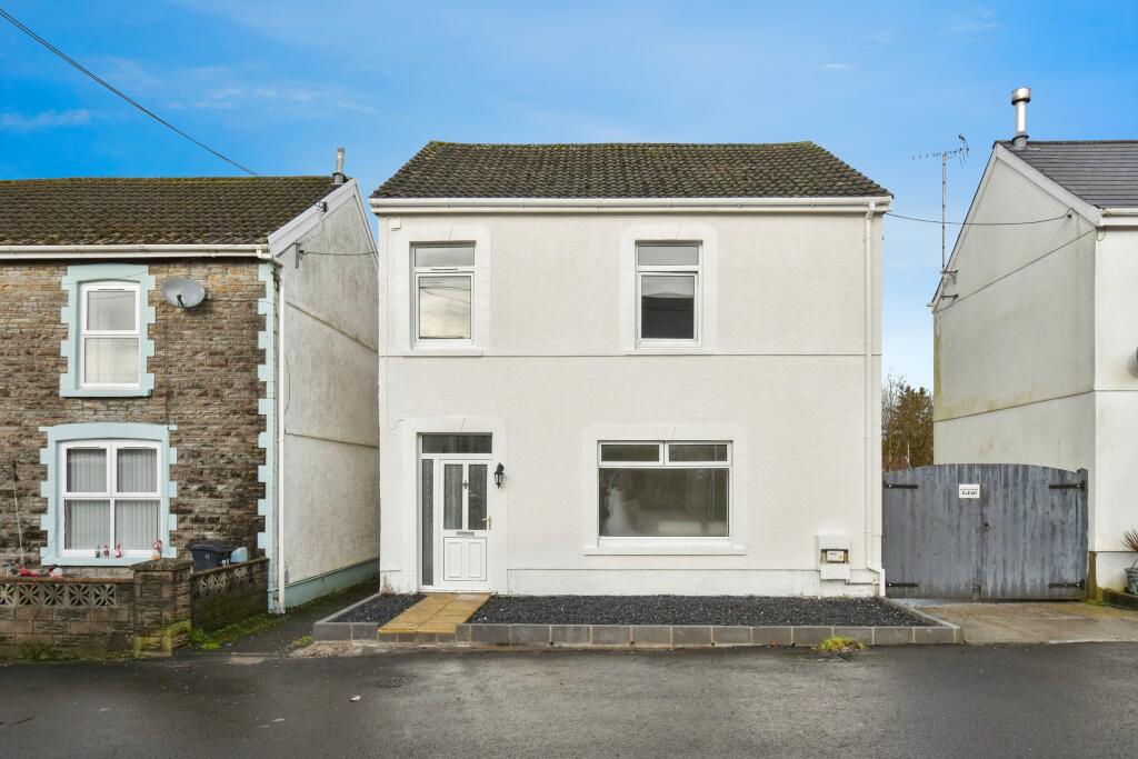 3 bed Detached for rent in Gwaun-Cae-Gurwen. From John Francis - Gorseinon