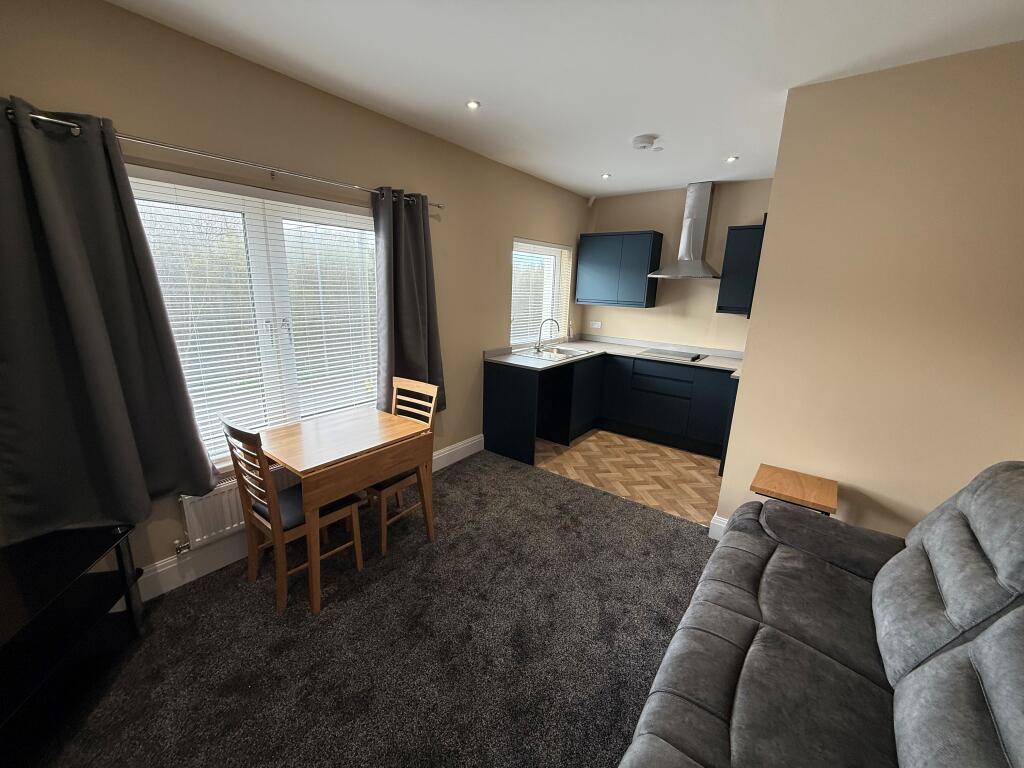 1 bed 1st Floor Flat for rent in Swansea. From John Francis - Gorseinon