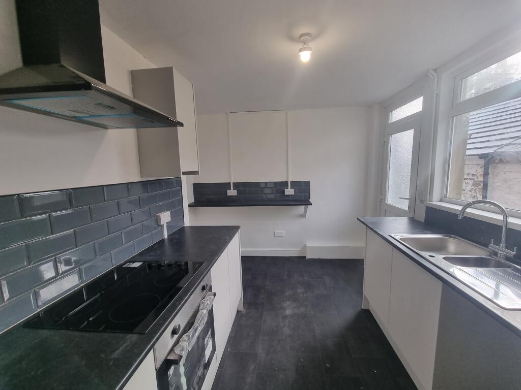 3 bed Detached for rent in Tairgwaith. From John Francis - Gorseinon