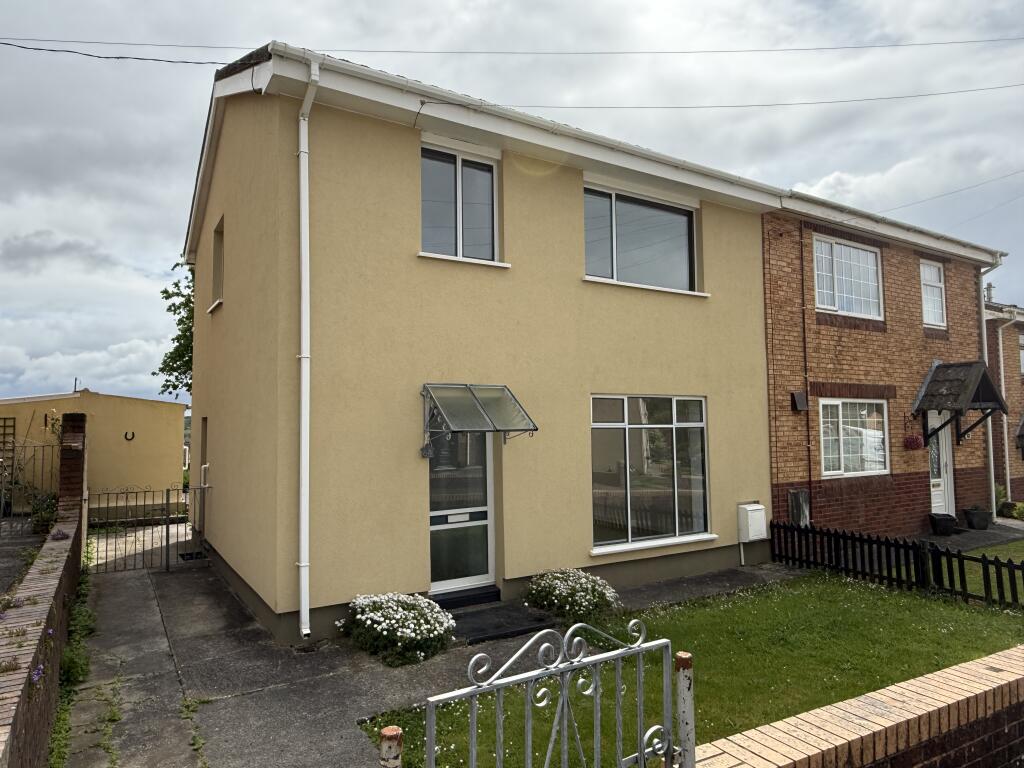 3 bed Detached for rent in Llangennech. From John Francis - Gorseinon