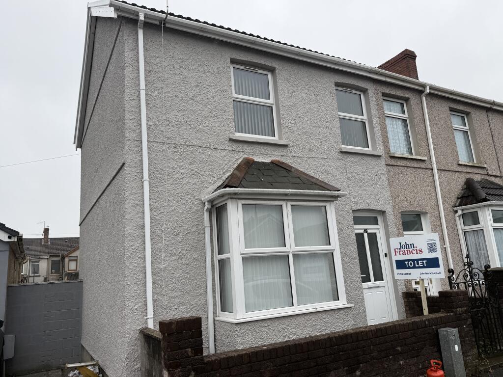3 bed Detached for rent in Llanelli. From John Francis - Gorseinon
