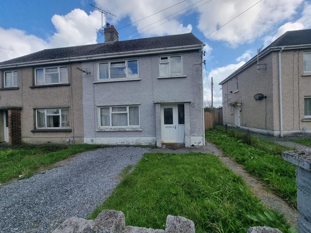 3 bed Detached for rent in Ammanford. From John Francis - Gorseinon 3 bed Detached for rent in Ammanford. From John Francis - Gorseinon