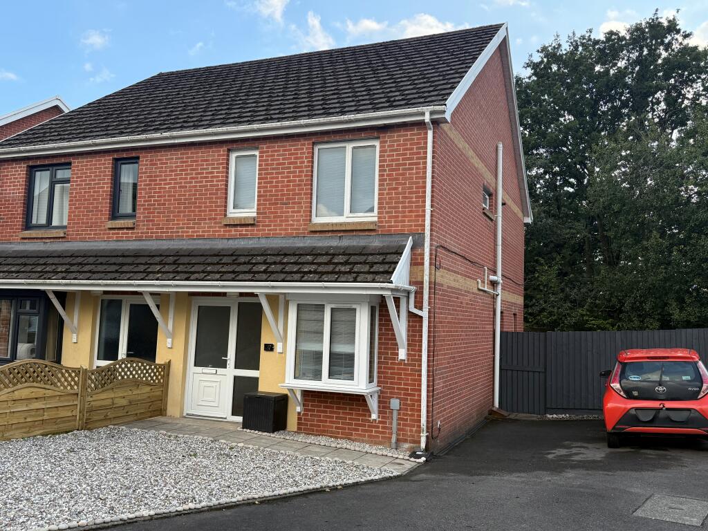 3 bed Detached for rent in Morfa. From John Francis - Gorseinon 3 bed Detached for rent in Morfa. From John Francis - Gorseinon