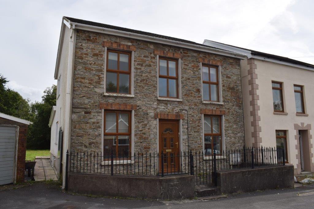 3 bed Detached for rent in Llanelli. From John Francis - Gorseinon