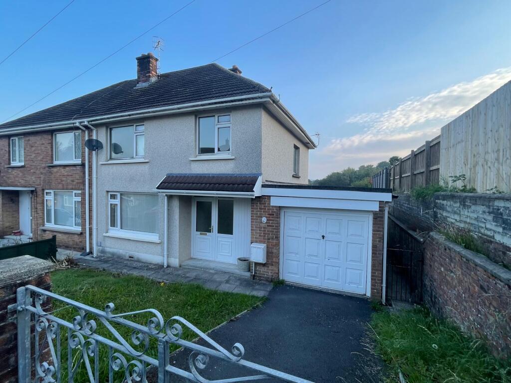 3 bed Detached for rent in Bryn. From John Francis - Gorseinon
