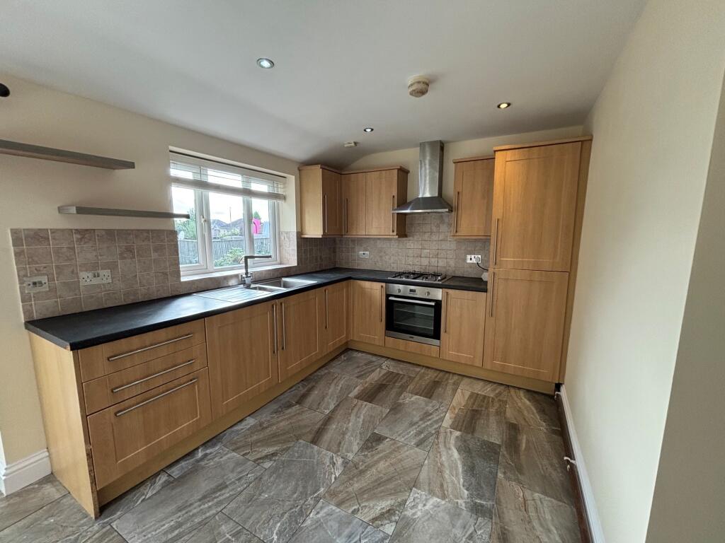 3 bed House (unspecified) for rent in Gorseinon. From John Francis - Gorseinon