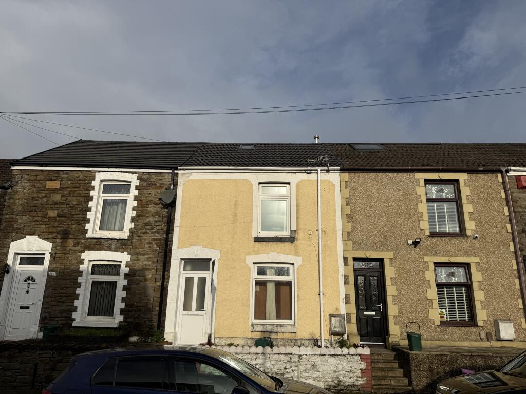 3 bed Mid Terraced House for rent in Llwyncelyn. From John Francis - Swansea