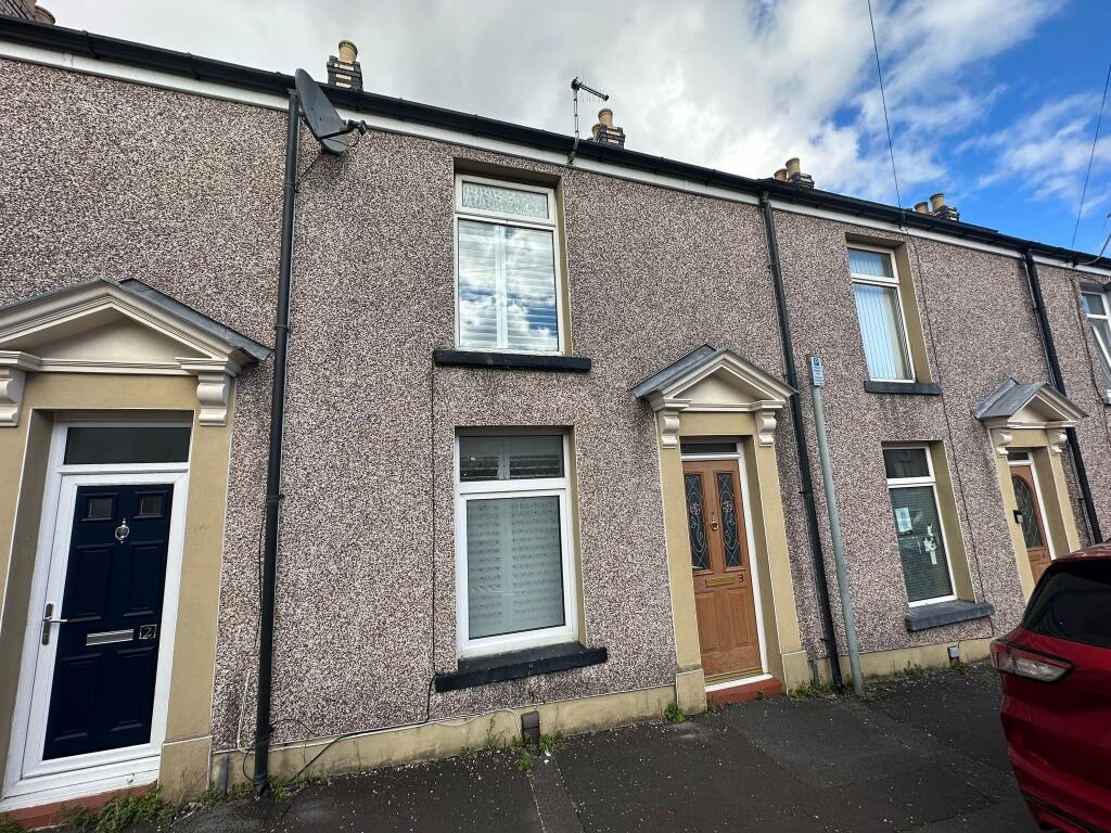 2 bed Mid Terraced House for rent in Swansea. From John Francis - Swansea