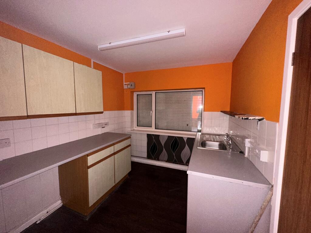 2 bed 1st Floor Flat for rent in Waunarlwydd. From John Francis - Swansea