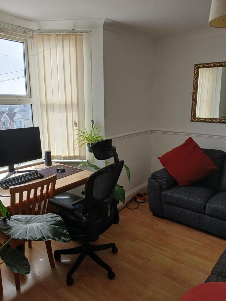 1 bed 1st Floor Flat for rent in Dunvant. From John Francis - Swansea