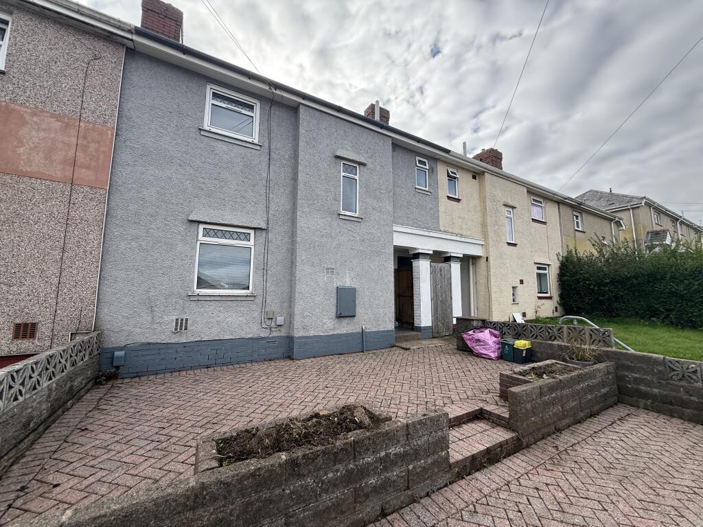 3 bed Mid Terraced House for rent in Swansea. From John Francis - Swansea