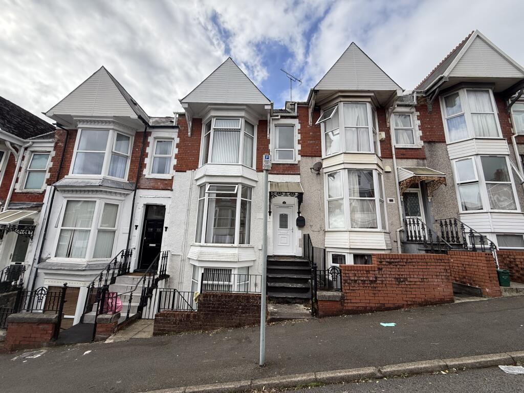 2 bed 1st Floor Flat for rent in Dunvant. From John Francis - Swansea