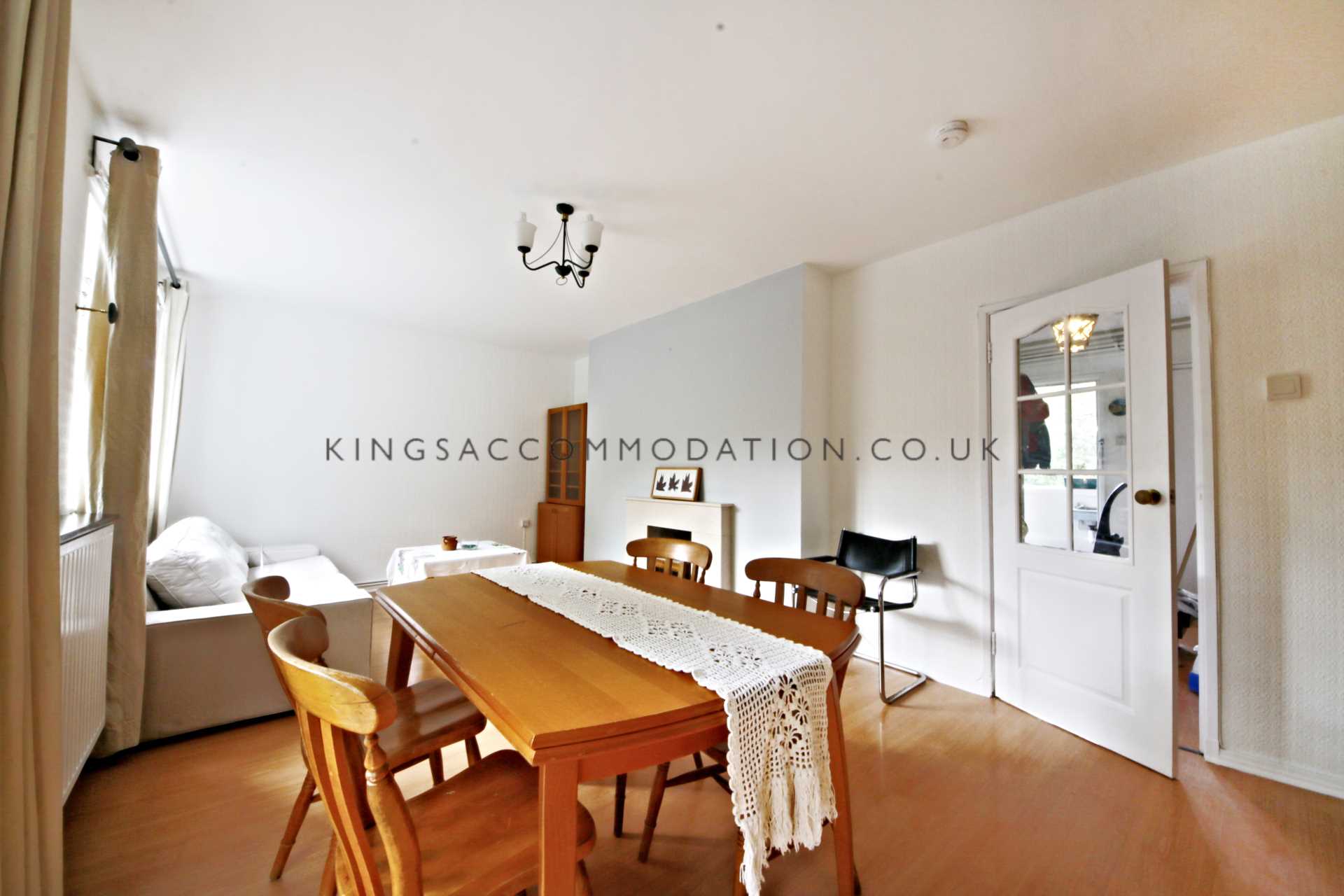2 bed Flat for rent in London. From Kings Accommodation