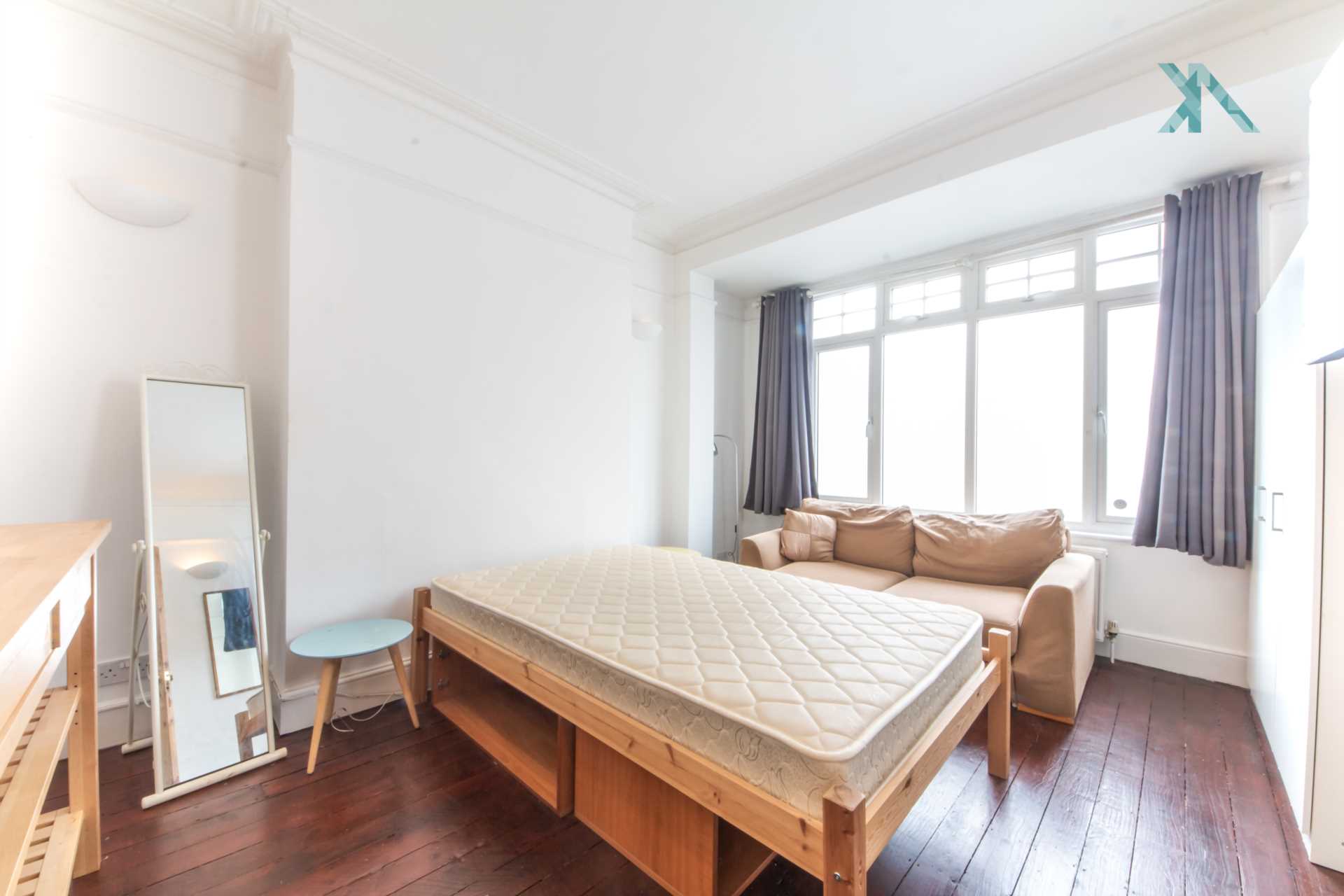 2 bed 1st Floor Flat for rent in Camberwell. From Kings Accommodation