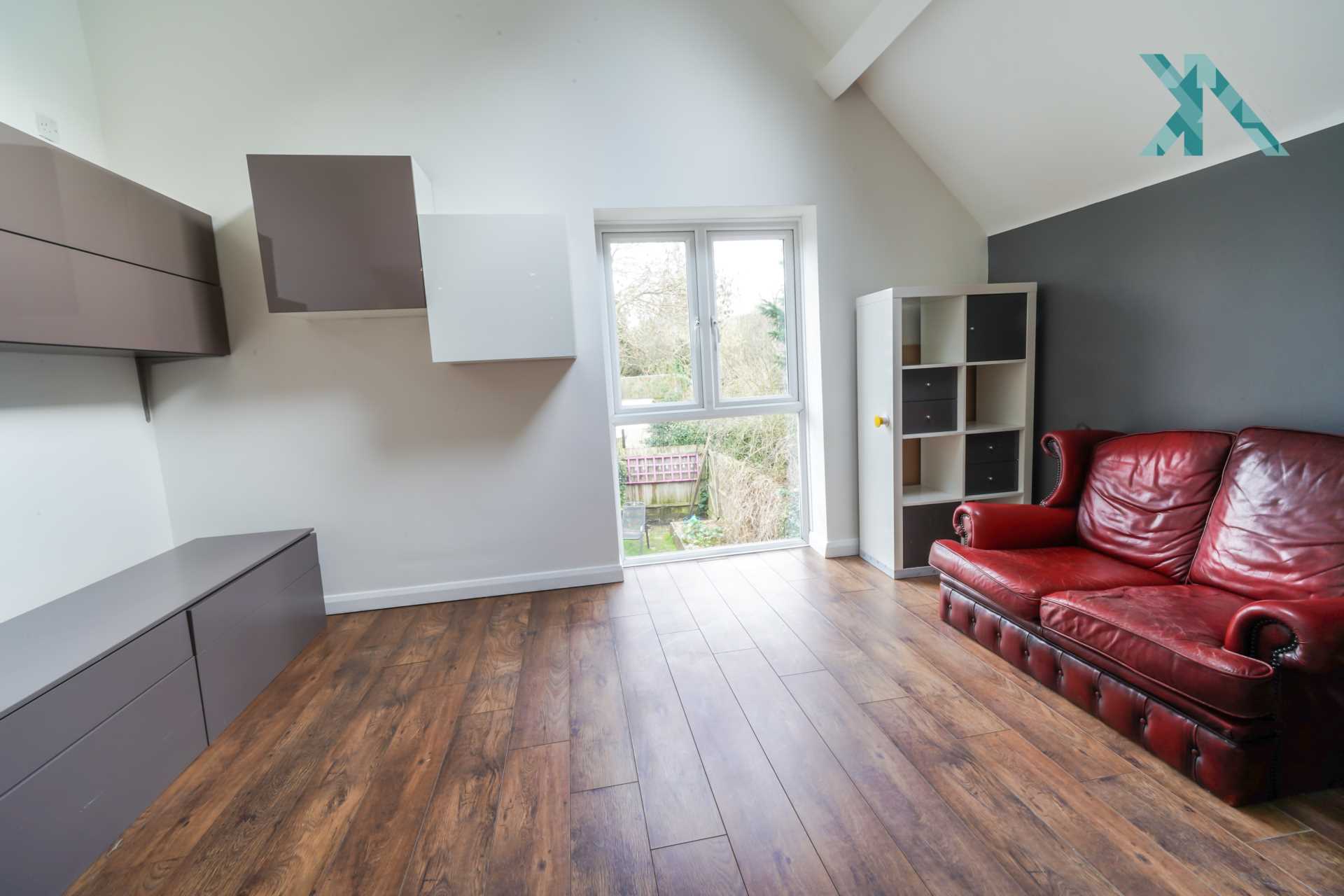 2 bed Semi Detached for rent in London. From Kings Accommodation