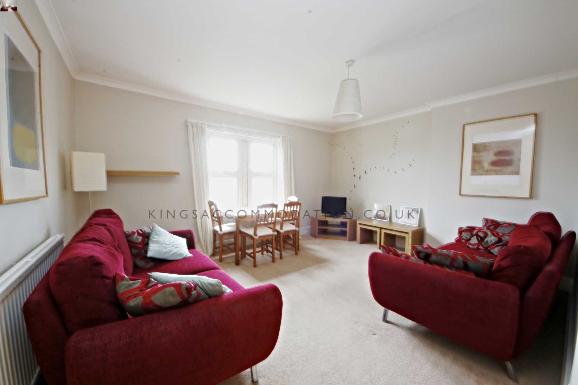 3 bed 1st Floor Flat for rent in Catford. From Kings Accommodation