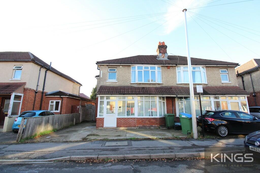 7 bed Mid Terraced House for rent in Southampton. From Kings Estates - Southampton