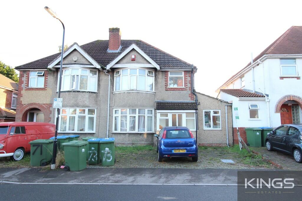 8 bed Mid Terraced House for rent in Southampton. From Kings Estates - Southampton