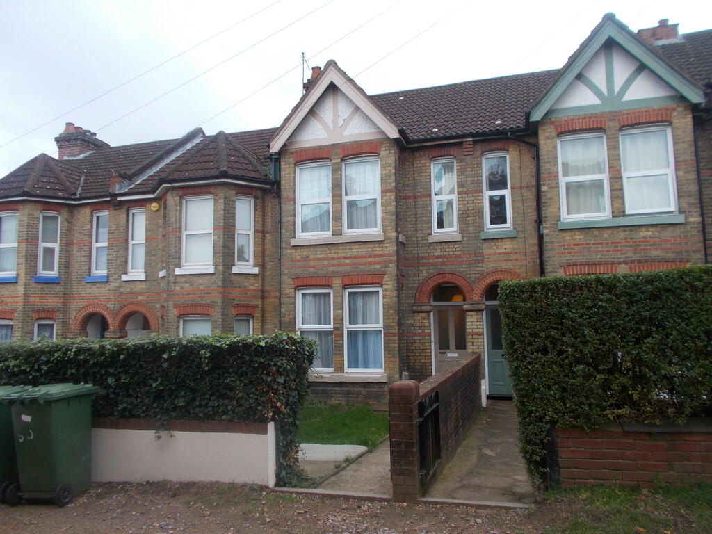 7 bed Mid Terraced House for rent in Southampton. From Kings Estates - Southampton